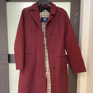 Burberry quilted knee-length jacket in burgundy Sz Medium